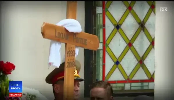 Lucian Pintilie a fost în înmormântat la Cimitirul Bellu cu onoruri militare