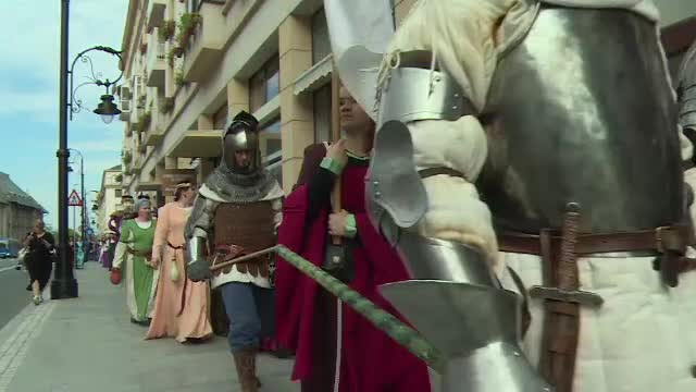 "Zilele Mihai Viteazul", la Craiova. Cavaleri în armuri şi blugi