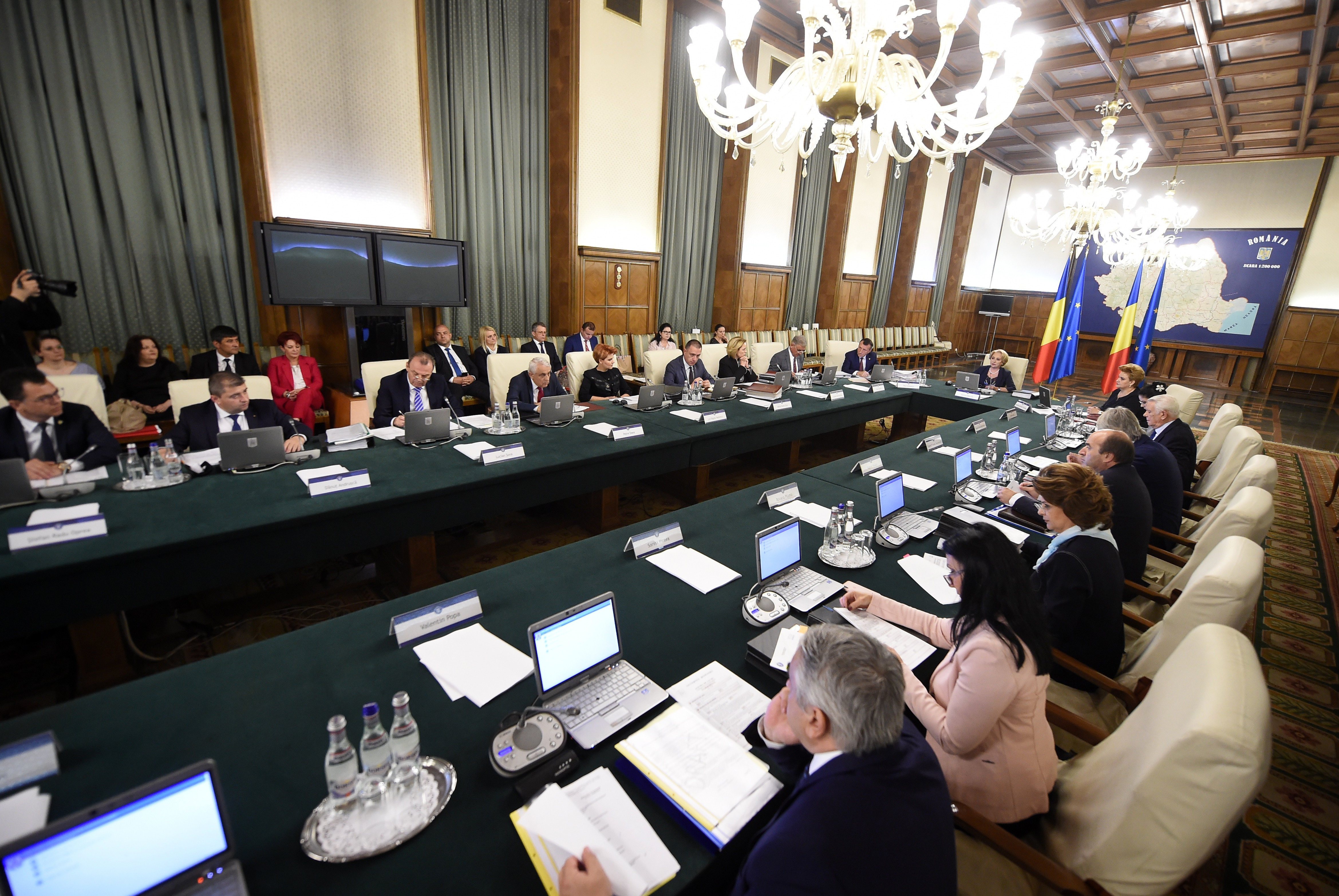 Sindicatul Naţional Sport şi Tineret amenință Guvernul cu greva generală, din cauza salariilor mici