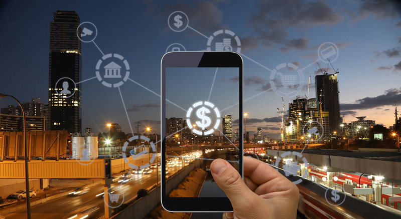 iLikeIT. Cum poţi avea acces din România la bani electronici, fără comisioane