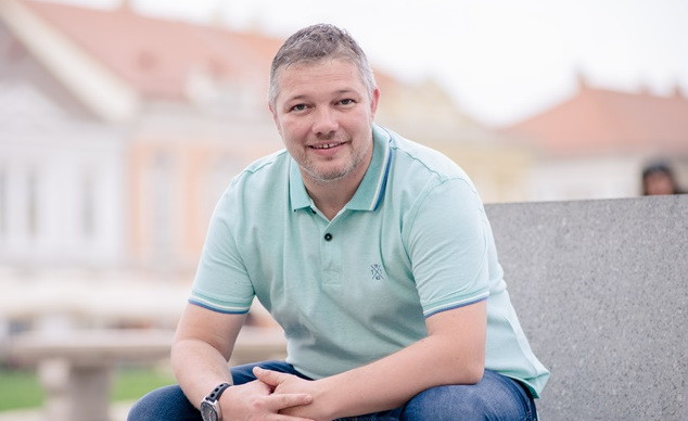 Afectat de criza economică, un român a deschis o afacere controversată, dar foarte profitabilă