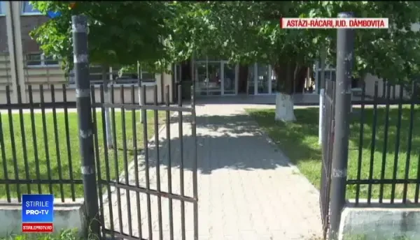 O elevă din Răcari susţine că a fost agresată sexual de îngrijitorul liceului. Profesorii îl apără