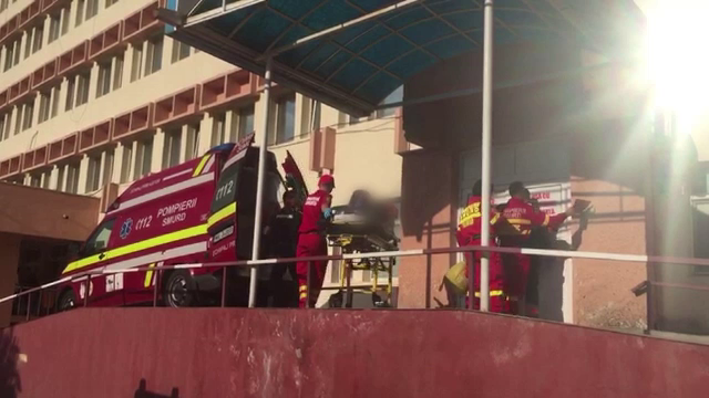 O bătrână a murit, în Botoșani. Tavanul s-a prăbușit peste ea, din cauza ploilor