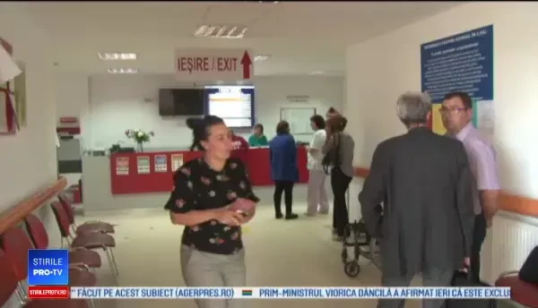 27 de elevi transportați la spital cu toxiinfecție, după ce au consumat sandvișuri