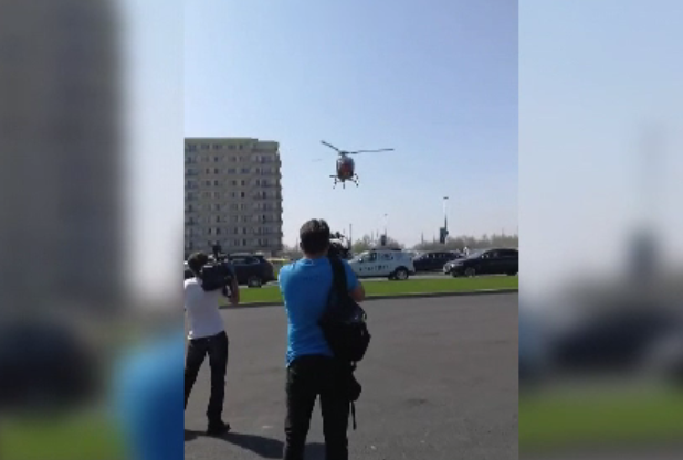 Pilotul elicopterului care a provocat haos la Mamaia, cercetat de Autoritatea Aeronautică Civilă