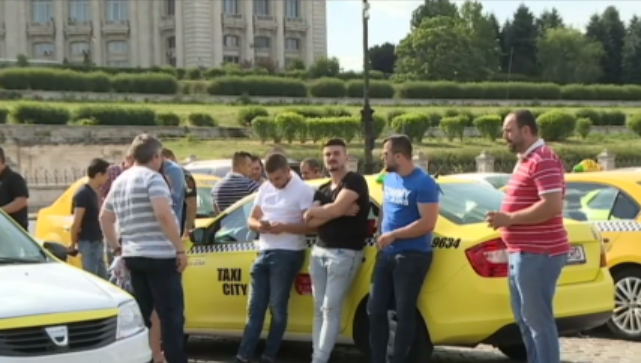 Taximetriștii au protestat în Capitală față de interzicerea aplicațiilor de mobil