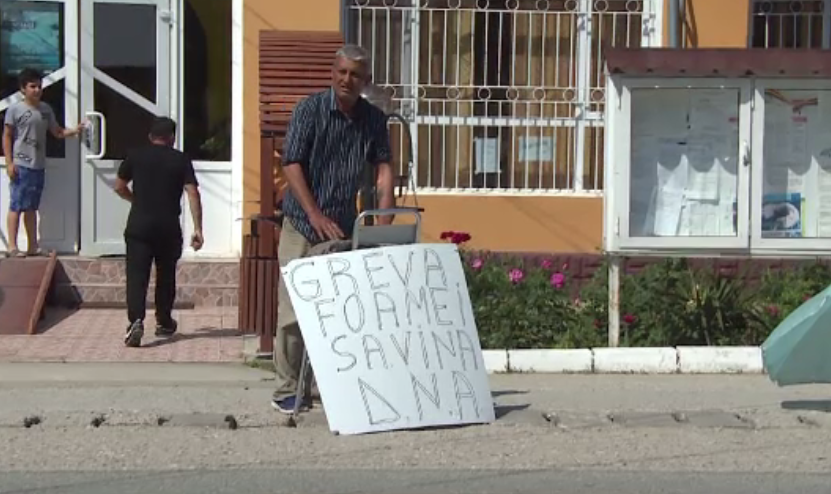 Un bărbat din Gorj a intrat în greva foamei de câteva zile din cauza unor probleme cu Primăria