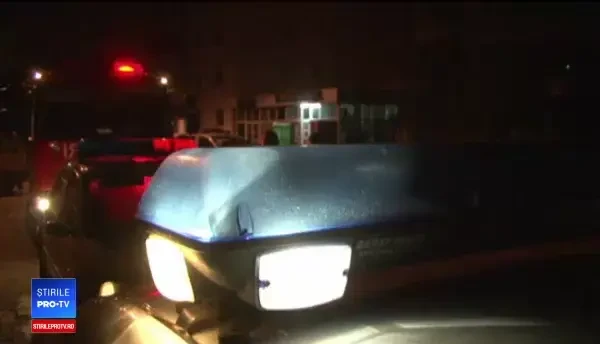 Ce spun vecinii bărbatului care și-a înjunghat soția, după care a încercat să se sinucidă