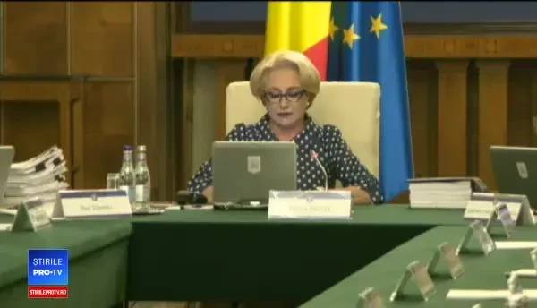 Dăncilă: Putem spune că reducem democraţia. Guvernul promite 760 de km de autostradă
