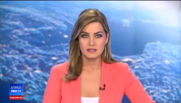 Drum național plin cu sticle de bere, după ce un camion și-a pierdut încărcătura. FOTO