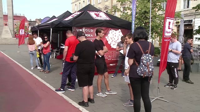 Sute de tineri din Cluj s-au mobilizat și au donat sânge. Gestul lor a fost răsplătit