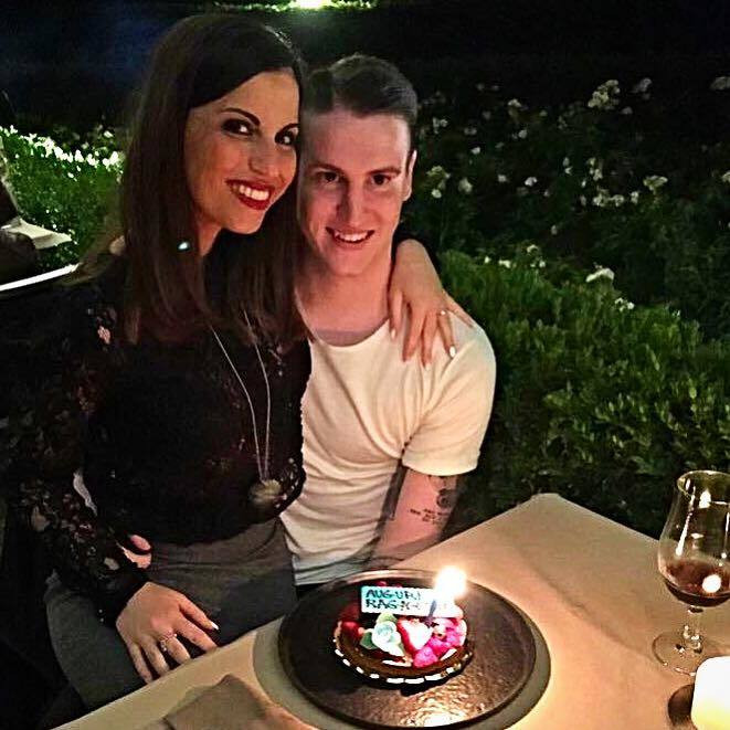 Un fotbalist şi-a ucis fosta iubită şi s-a sinucis