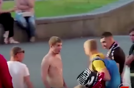 Scene de violență înaintea finalei dintre Real Madrid și Liverpool. Un huligan, doborât cu un pumn. VIDEO