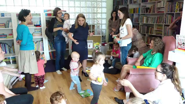 Mama care a investit tot ce avea în cărți. A deschis o bibliotecă privată pentru copii