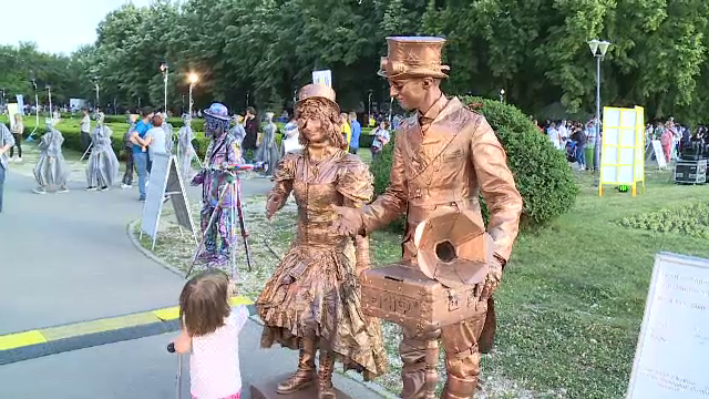 Festival Internaţional de Statui Vivante, în Capitală. Spectacolul impresionant din prima seară