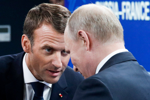 Propunerea făcută în glumă de Putin lui Macron despre securitatea Europei. Reacția liderului francez