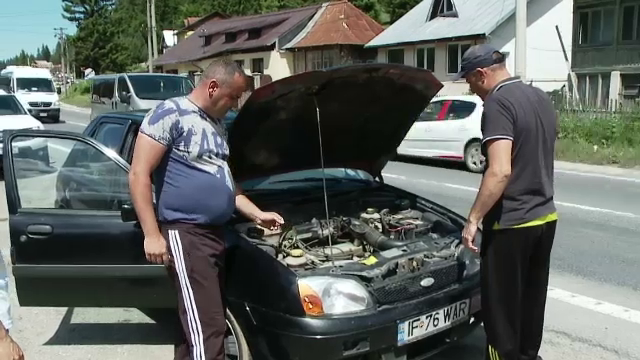 Turiștii, nemulțumiți de aglomerația de pe DN1 la întoarcere: "Cere taxe și uite cum stăm"