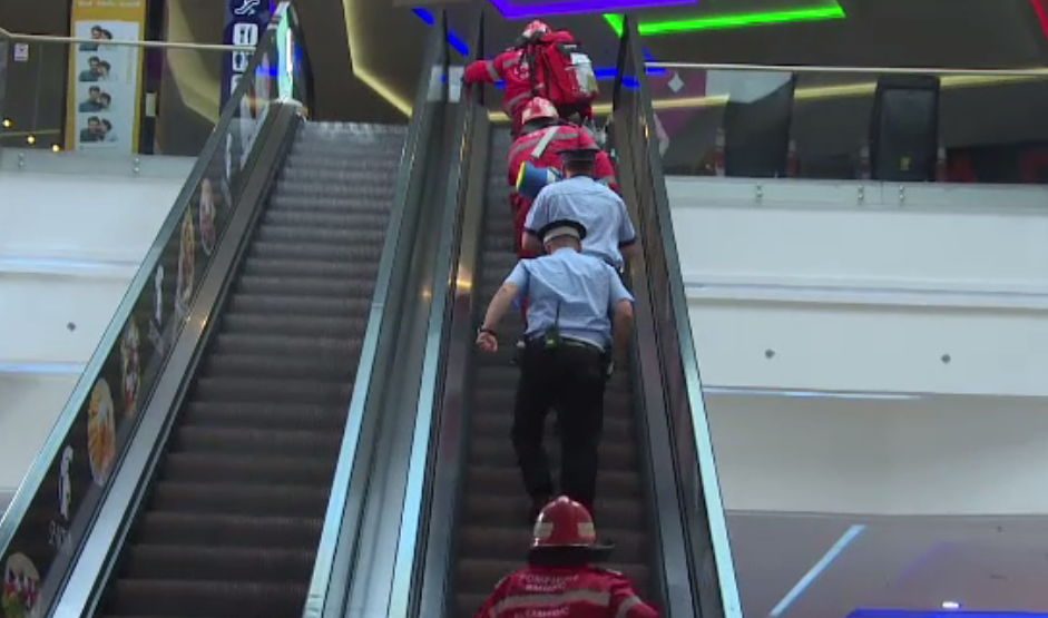 Mall-ul din Târgu Jiu, evacuat pentru un exercițiu al pompierilor