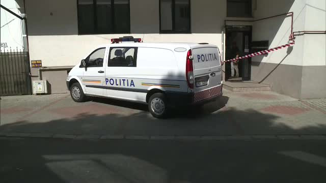 ”Falcă”, noua metodă de înșelăciune la Arad. ”M-a trimis primarul cu un cadou”