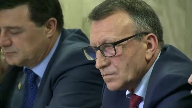 Vicepremierul Paul Stănescu spune că Iohannis trebuie suspendat dacă nu respectă decizia CCR