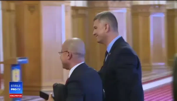 Trei parlamentari PMP au trecut la PSD. Băsescu: I-am trimis lui Dragnea trei lingăi