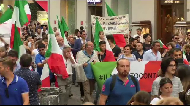 Bursele internaționale, în scădere din cauza crizei politice din Italia