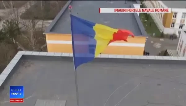 Forțele navale vor să atragă studenți arătându-le cum pot dansa latino