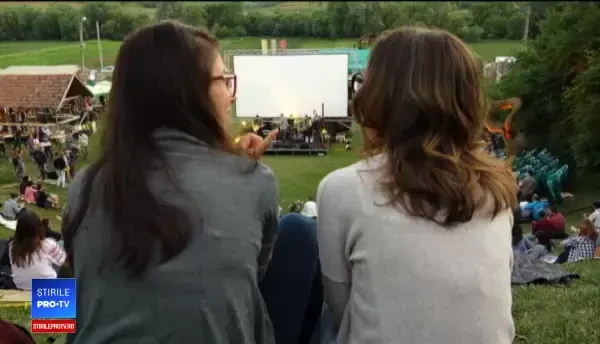 TIFF 2018. Muzică alternativă, film și invitații la masă, în cea de-a cincea zi de festival