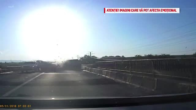 Un mort și doi răniți, în urma unui accident surprins de o cameră de bord, în Brașov