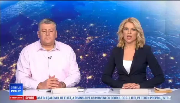 Un camion încărcat cu marfă a luat foc pe o autostradă din China