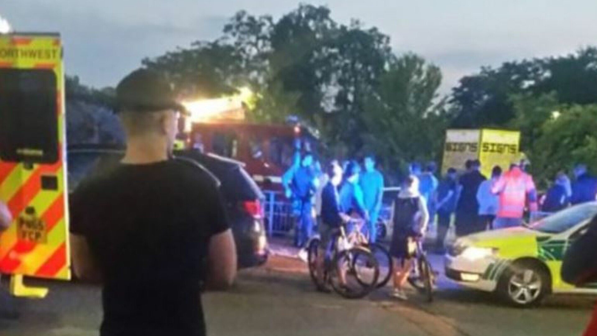 O maşină a intrat în mulţime la Manchester: cinci răniți