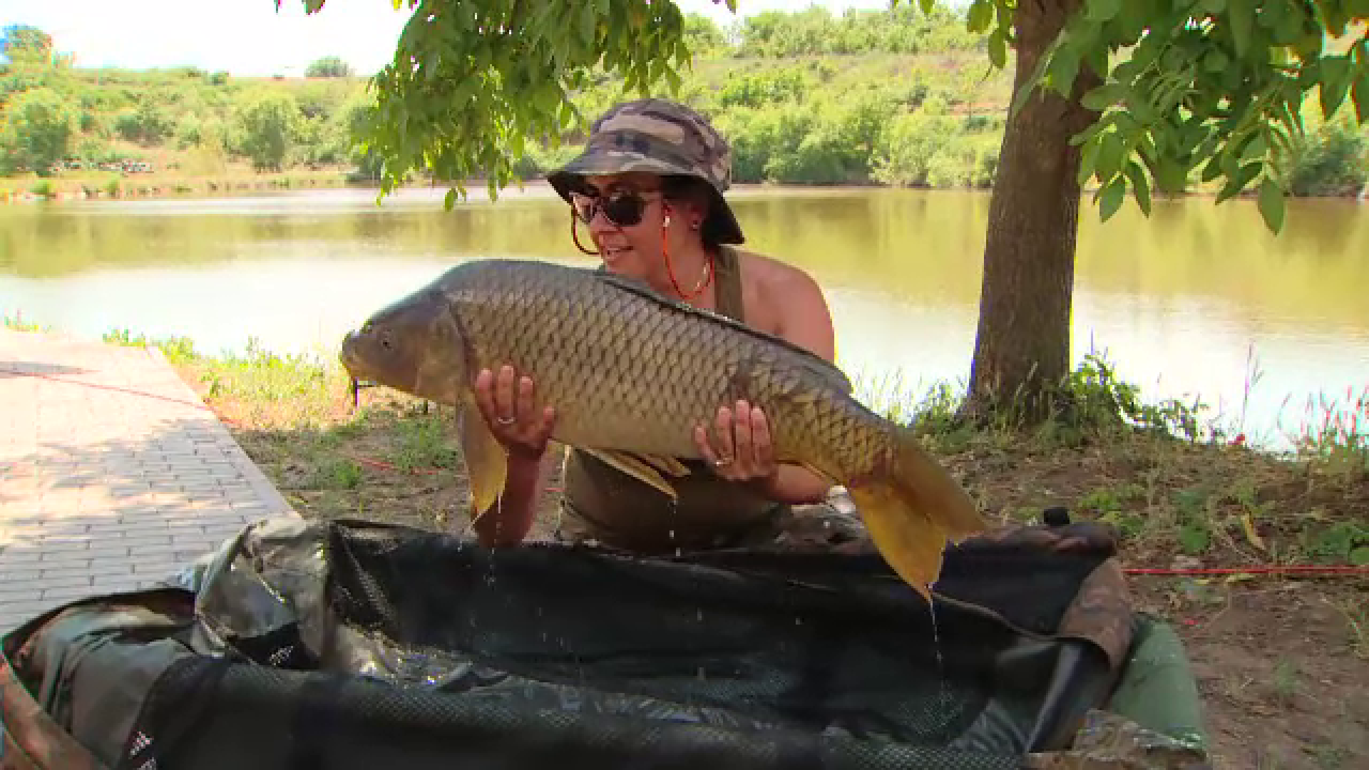 Lacurile private, pline de pescari de 1 iunie. Unde şi-au lăsat copiii în acest timp