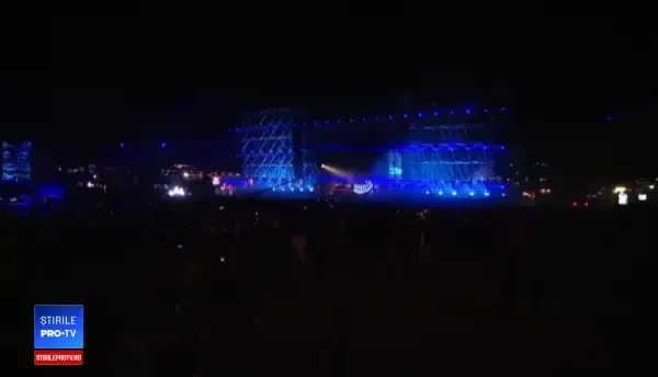 Afterhills 2018. Mii de oameni în prima zi de festival. Un balon cu aer cald, atracția serii