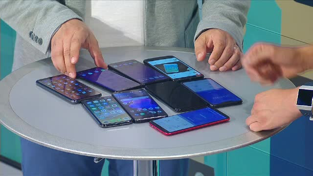 Samsung și Apple, amendate. Au folosit update-uri ca să încetinească performanţele telefoanelor