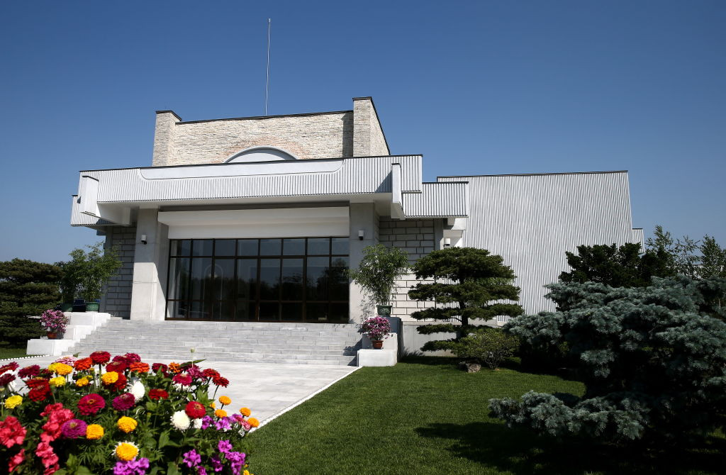 Cum arată în interior casa în care trăiește Kim Jong-un. FOTO