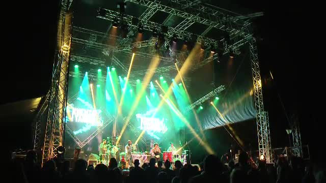 Festivalul Revolution, la Timişoara. Mii de oameni au dansat până dimineaţa