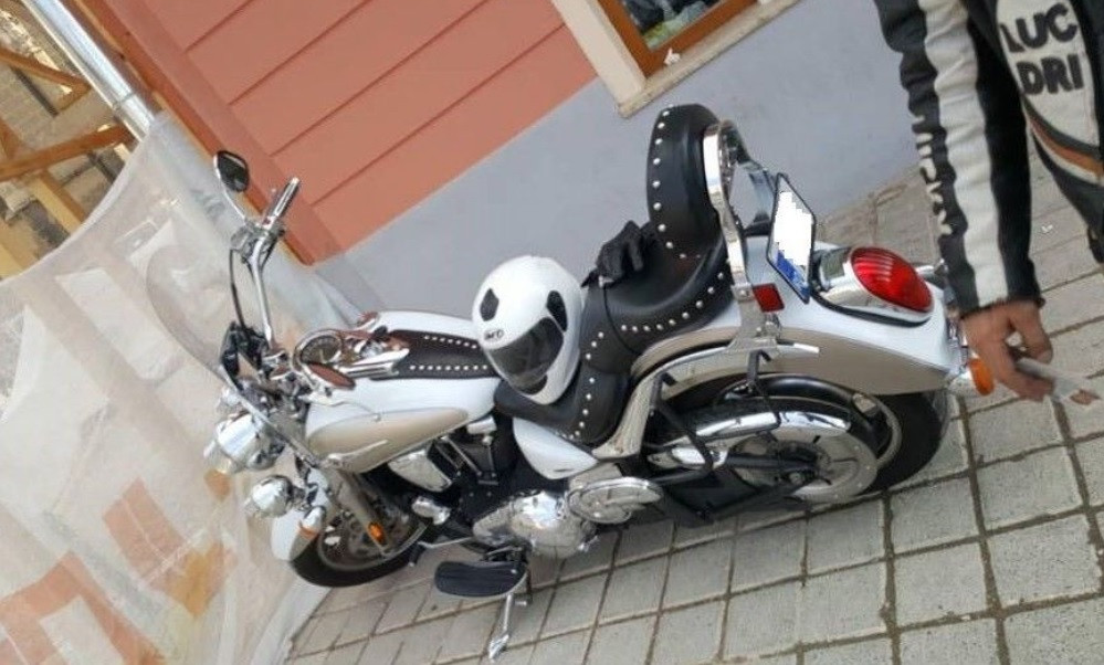 Un motociclist a agresat un polițist, după ce acesta l-a avertizat că va fi sancționat