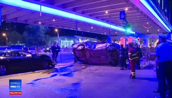 Accident petrecut sâmbătă seara în Capitală. Ambii șoferi susțin că au trecut pe verde