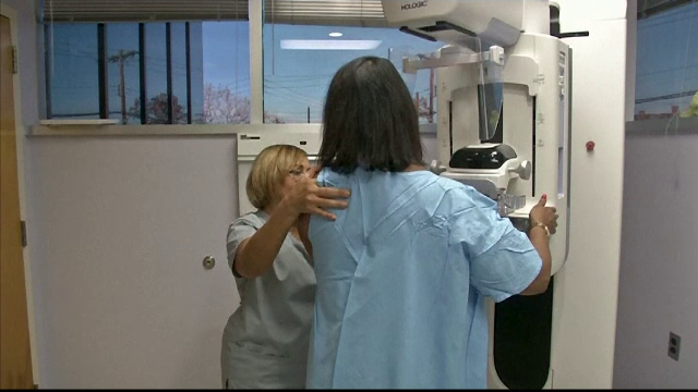 Studiu: 70% din femeile diagnosticate cu cancer mamar nu necesită tratament pe bază de chimioterapie