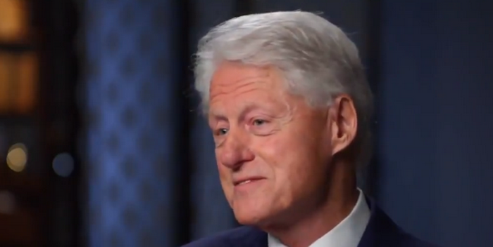 Bill Clinton, criticat din cauza unor declaraţii despre Monica Lewinsky
