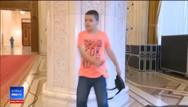 Aparatul care ușurează viața copiilor bolnavi de diabet. Ministerul Sănătății promite decontări