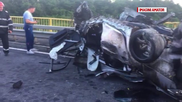 Un tânăr s-a izbit cu maşina de un parapet, în Argeș. Care au fost ultimele lui cuvinte