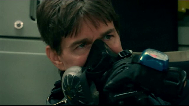 Tom Cruise a şocat cu o nouă cascadorie, folosită de soldaţi, în anii ‘60