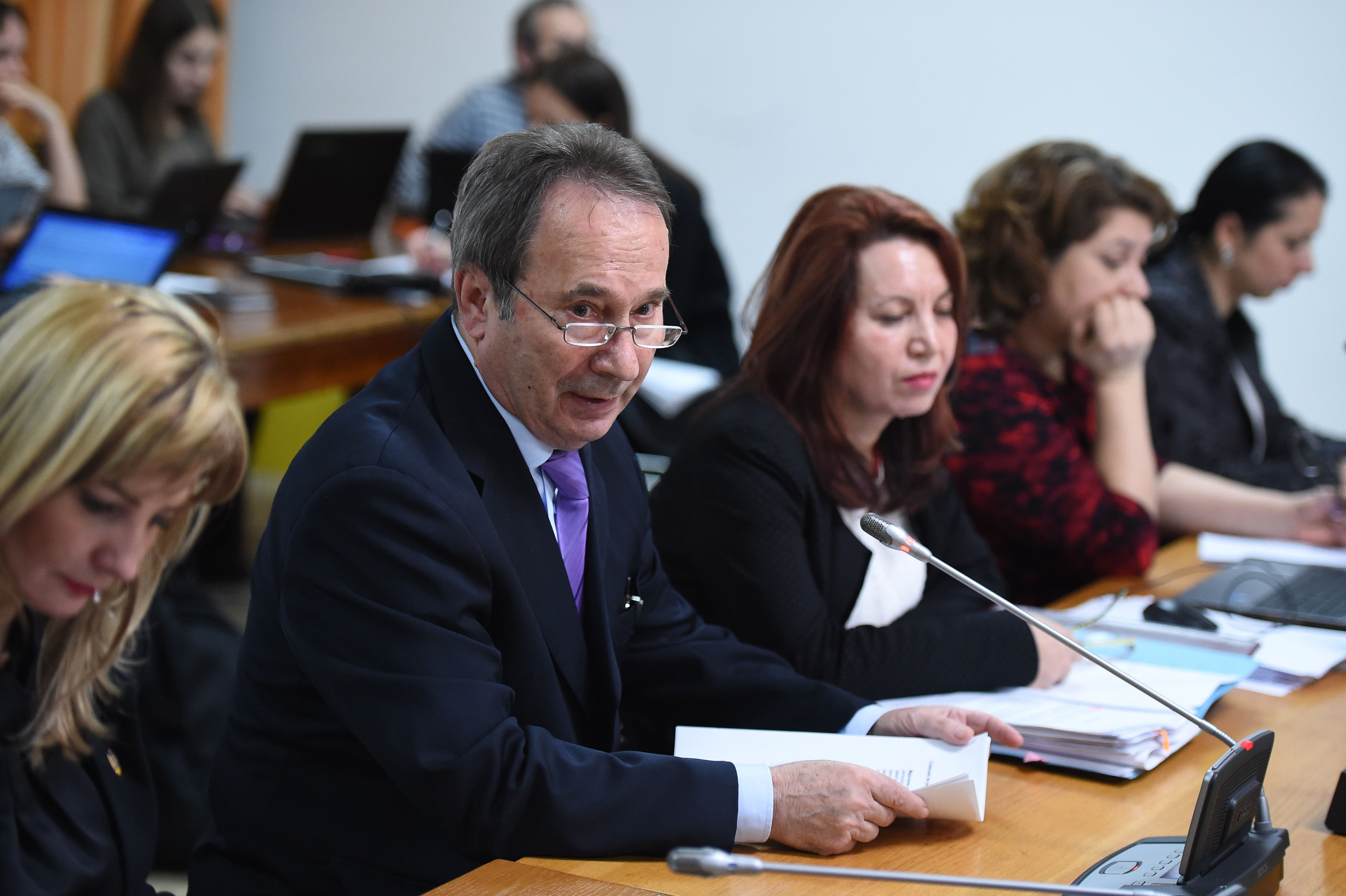 Preşedinţii CCR, ÎCCJ, CSM şi Academiei Române vor primi gratuit reşedinţe de la RA-APPS