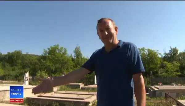 Bătrân din Gorj, amendat cu 60.000 de lei, pentru că a apelat la niște vecini să-i sape cavoul