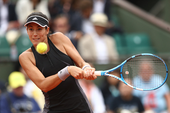 Muguruza a învins-o pe Sharapova şi s-a calificat în semifinale la Roland Garros