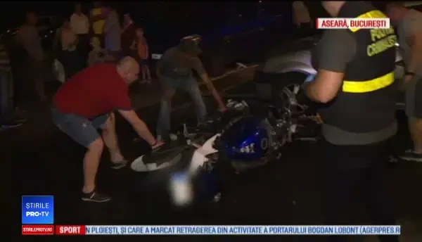 Motociclist, în stare gravă la spital, în urma unui accident. 4 mașini avariate