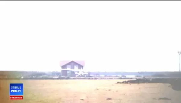 Polițiștii au deschis un dosar penal, în urma accidentului dintre un avion utilitar și un camion, în Galați