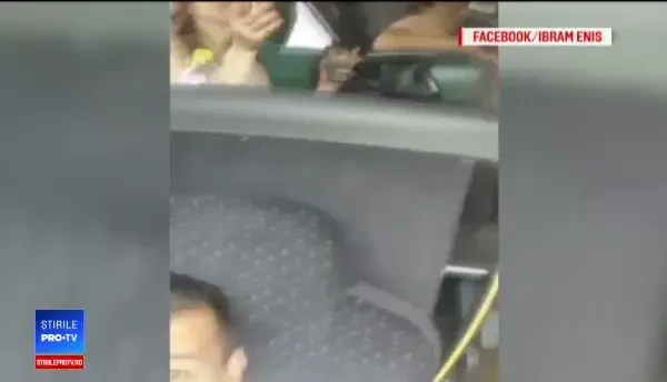 Șoferul unui autocar a transmis live pe Facebook drumul spre mare. Explicația sa