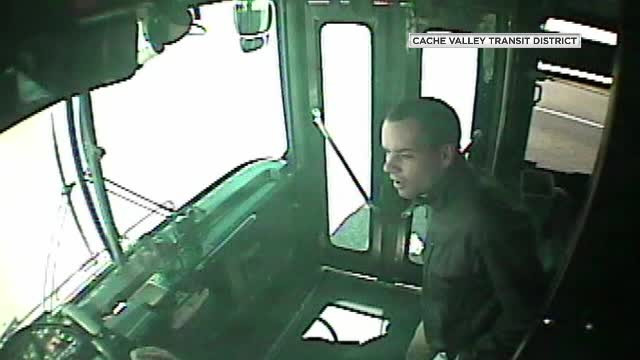 Şoferul unui autobuz din SUA a leşinat la volan. Cum a salvat un pasager situaţia